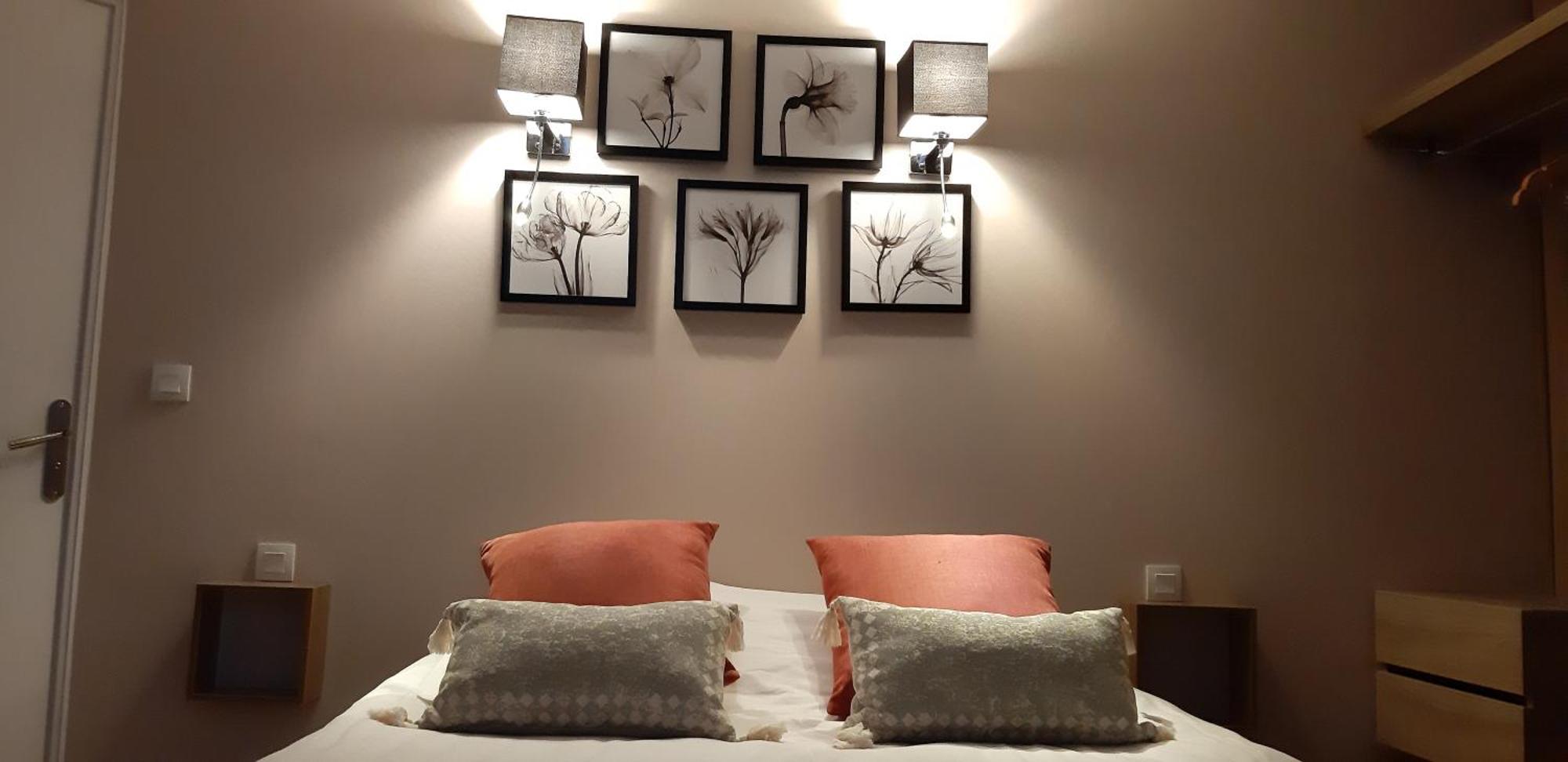 Logis Hotel Restaurant Le Relais De L'Abbaye Saint-Evroult-Notre-Dame-du-Bois Δωμάτιο φωτογραφία